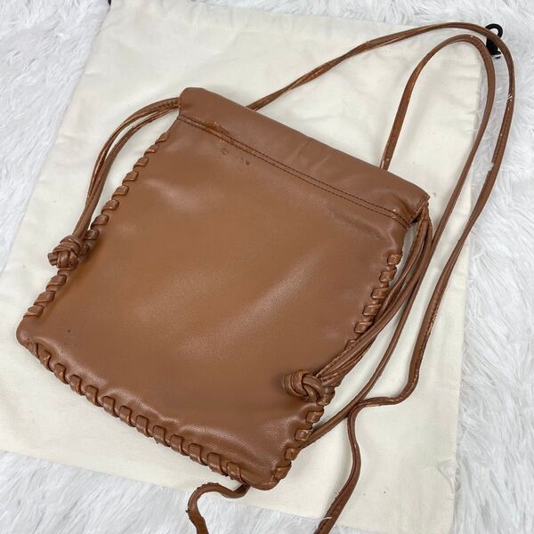 VASICヴァジック WELLS ウェルズミニミニ 巾着バッグ 2way ショルダーバッグ レザー サコッシュ ブラウン