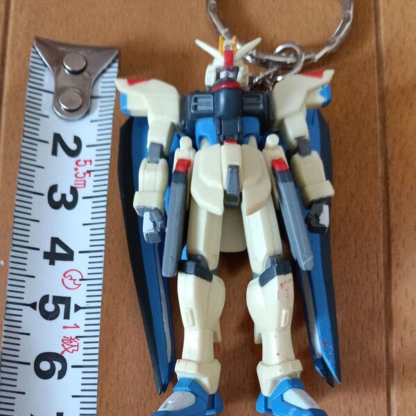 ガンダム キーホルダー フィギュア