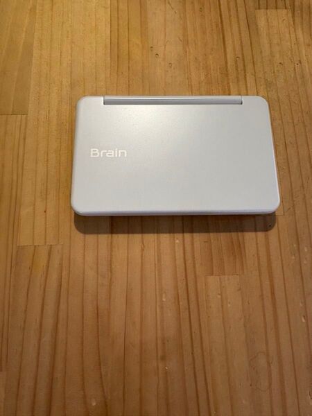 Brain PW-SH5-W電子辞書 付属品は充電コード 初期化済み 消毒済み