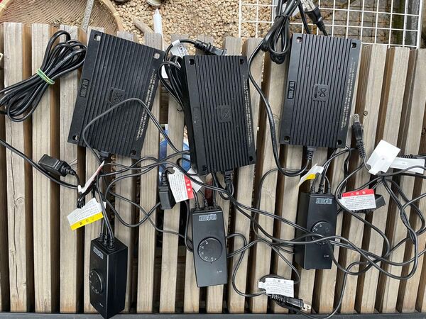 ヒーティングトップs、サーモスタットのセットを3セット(爬虫類、保温)まとめ売り