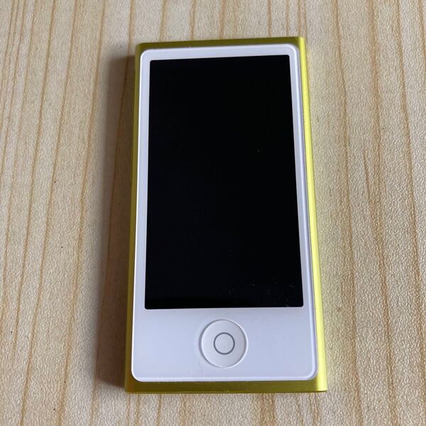 8251 Apple iPod nano7世代 イエロー 中古品