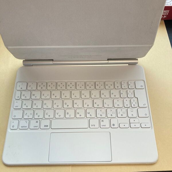 1414 Apple iPad Pro11インチ用 Magic Keyboard 中古品 ホワイト