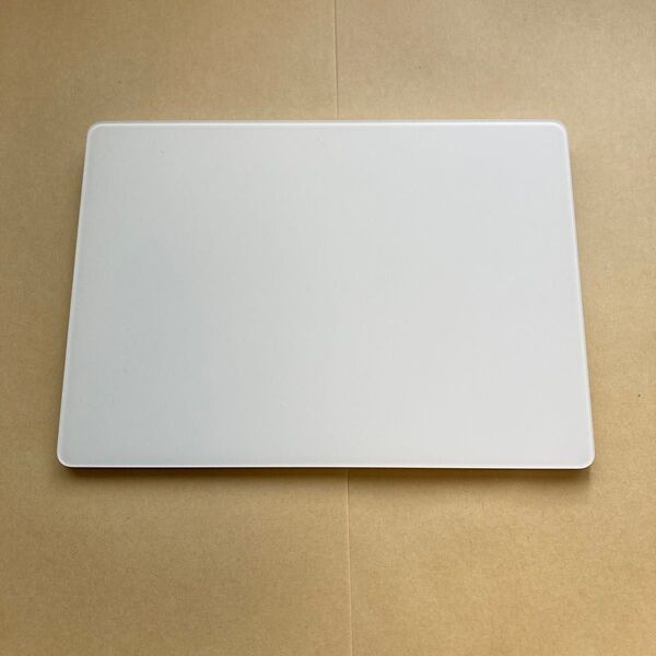 6886 Apple Magic Trackpad A1535 中古品 ホワイト