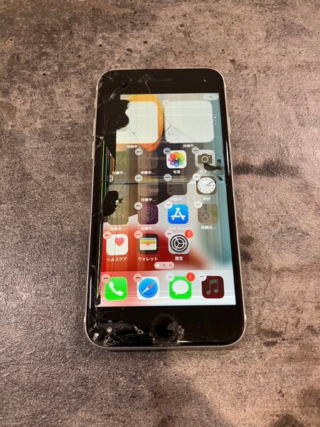 62757 iPhoneSE2 64GB ホワイト SIMフリー ジャンク