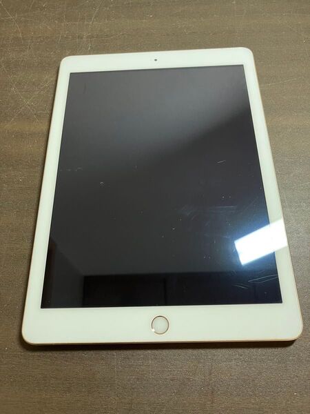 37994 iPad5世代 容量不明 Wi-Fi ゴールド ジャンク品 完全部品取り