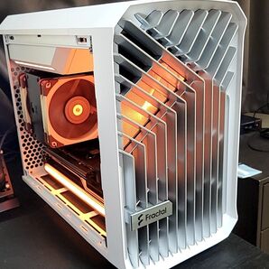 【中古品】Fractal Design Torrent Nano White PCケース