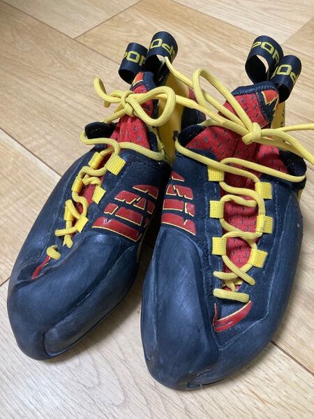 クライミングシューズ ジーニアス スポルティバ EU39 ボルダリング