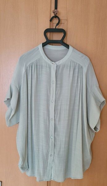 ワールド SHOO LA RUEブラウス