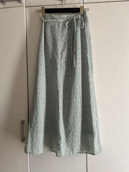 美品 ローズファーム しまむら ロングスカート Mサイズ