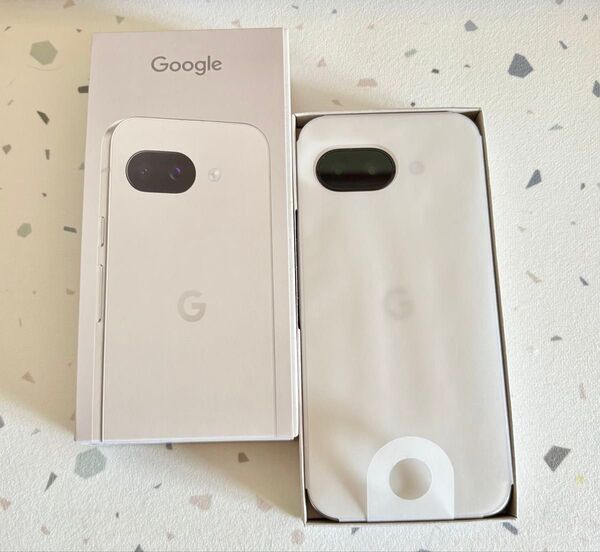 美品 Google Pixel 9a Porcelain ポーセリン128GB docomo SIMフリー グーグル ピクセル