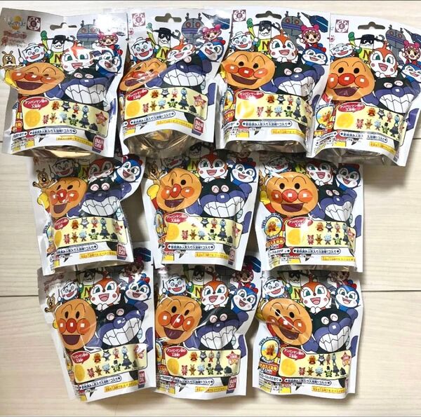 【10個コンプセット】アンパンマン ミュージアム限定 バスボール びっくらたまご