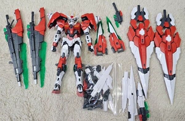 MGサイズ ダブルオーガンダムセブンソード インスペクション プラモデル