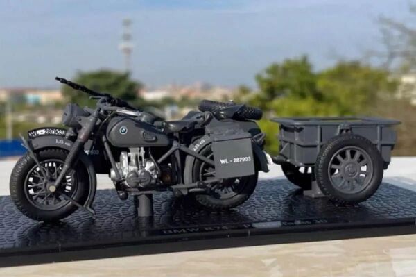 第二次世界大戦 ドイツ軍BMW R75サイドカー&コンテナ 1/24 完成品模型 ミニカー ナチス SS 武装親衛隊 国防軍