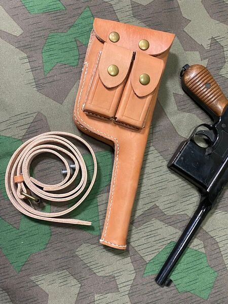 ドイツ軍モーゼルM712、C96用革製ホルスター&スリングベルト(レプリカ) サバゲ コスプレ ナチス SS 武装親衛隊 国防軍
