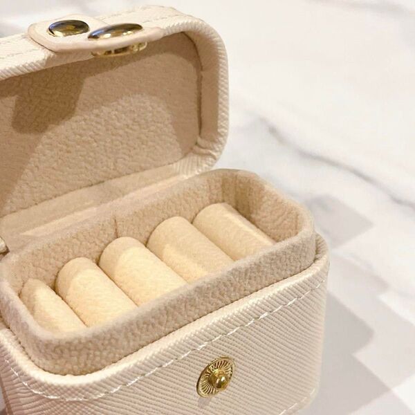 ミニジュエリーボックス ジュエリー アクセサリー 収納 ピアス 小物 携帯 持ち運び 指輪 ピアス ネックレス