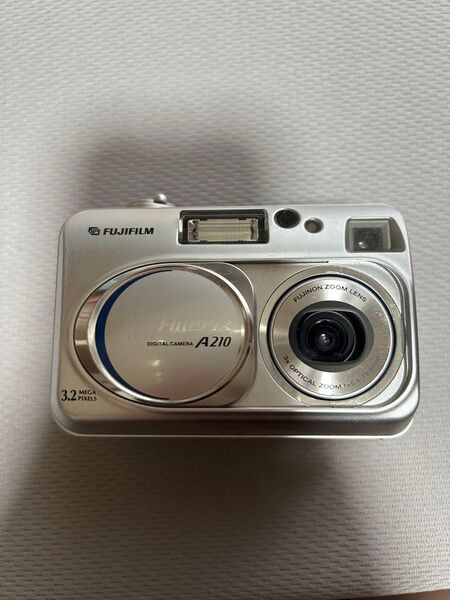 FUJIFILM FinePix A210 デジタルカメラ