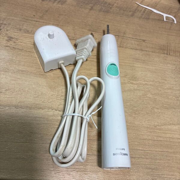 中古 お試し用 フィリップス 電動歯ブラシ sonicare ソニッケアー HX6530 充電器付き 本体のみ