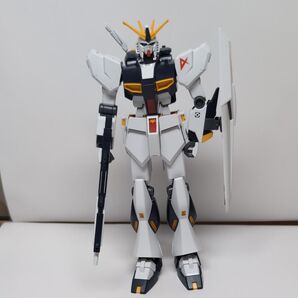 ガンプラ EG ニューガンダム 完成品 腰裏面部塗装済み ビームライフルシールド付属