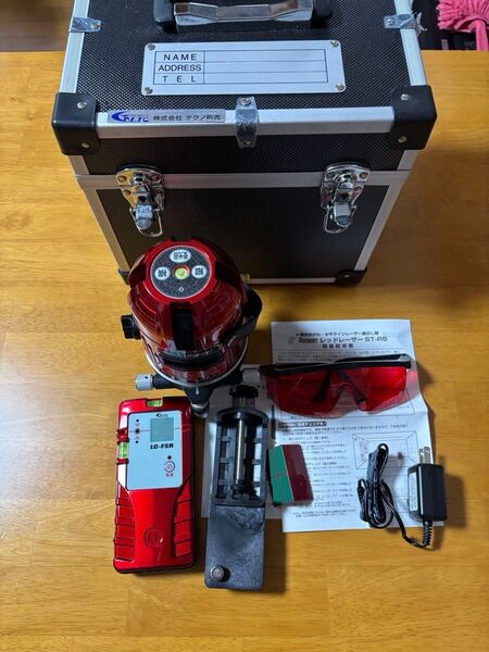 テクノ販売 レッドレーザー 墨出し器 ST-R6