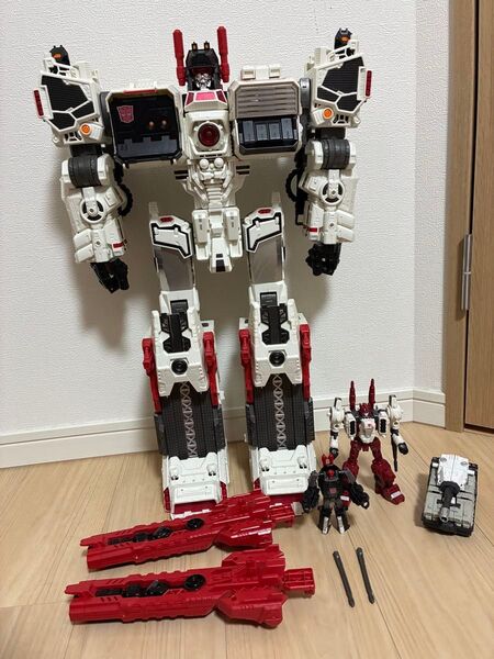 トランスフォーマーTG23 メトロプレックス セット