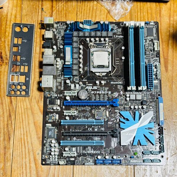ASUS マザーボード LGA1156 p7p55d-e ATXマザーボード i5 680 DDR3 4GB×2枚 計8GBセット