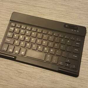 Bluetoothキーボード ワイヤレスキーボード　軽量　送料サービス　13cm×20cm コンパクト