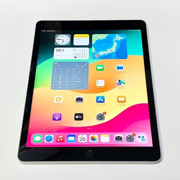 ほぼ未使用 充電7回 100% ★ iPad 第9世代 10.2インチ 64GB シルバー Wi-Fi ★ 新品同様 ★