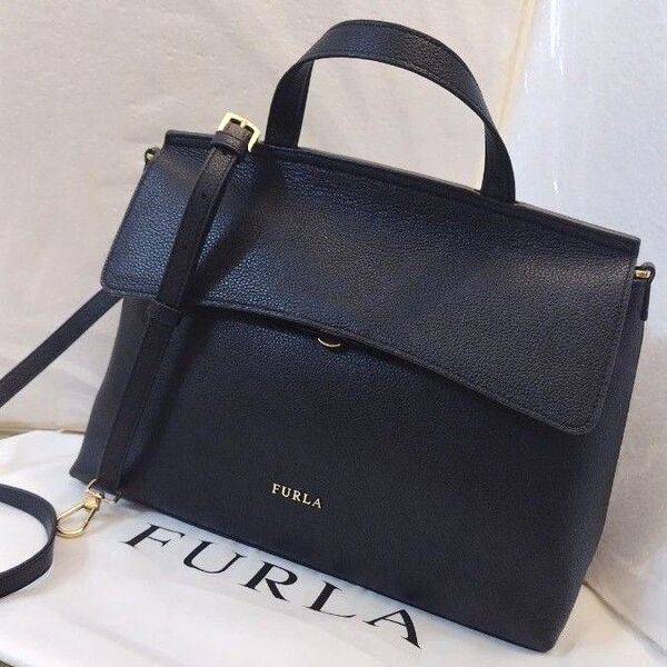 美品 FURLA フルラ 2way niki ショルダーバッグ レザー ブラック 大きめサイズ