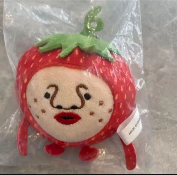 【新品未使用】 イチゴクレナイ こびとづかんのぬいぐるみ 2 キーホルダー マスコット ぬいぐるみ ポールチェーン付き
