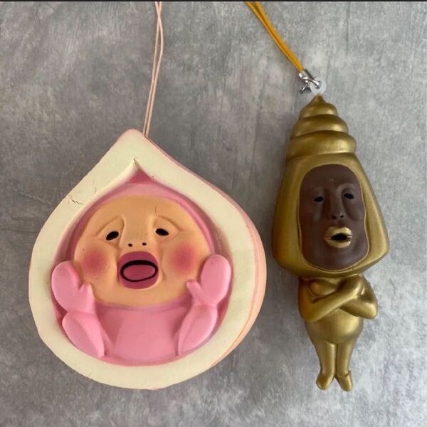 【2個セット】 こびとづかん スクイーズ ストラップ キーホルダー フィギュア カクレモモジリ タカラコガネ