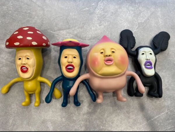 【4個セット】 くねくねこびとづかん フィギュア ベニキノコビト リトルハナガシラ カクレモモジリ アラシクロバネ