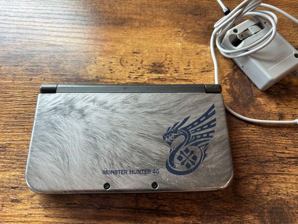 Newニンテンドー3DS LL モンスターハンター4G