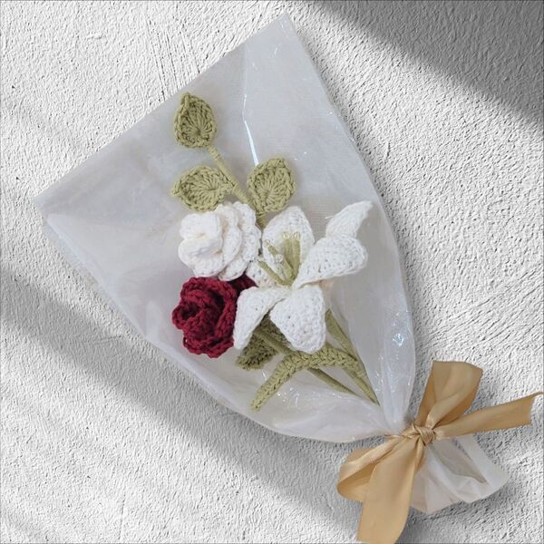 ユリ&ミニバラの花束 あみぐるみ 枯れないお花