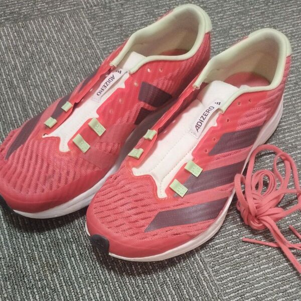 アディダス ADIZERO RC5 26.5 アッパーに破れあります