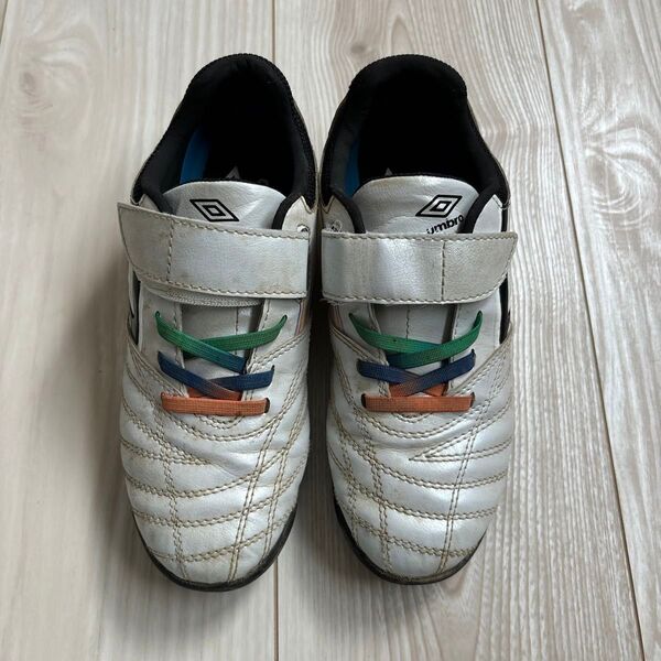 UMBRO アンブロ トレーニングシューズ サッカー 20センチ