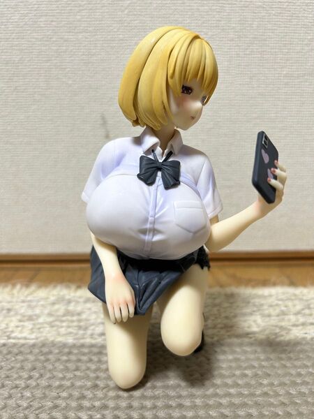 美少女フィギュア 金髪 ショートヘア JK 豊満ボディ キャストオフ