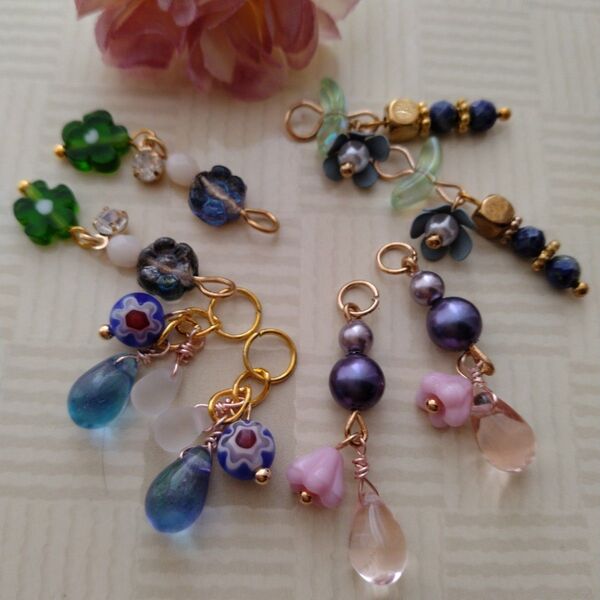お花がモチーフのチャーム ハンドメイドアクセサリーパーツ511