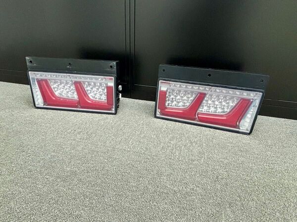 小糸 LEDテールランプ 2連 レッドVer. ノーマルターンタイプ