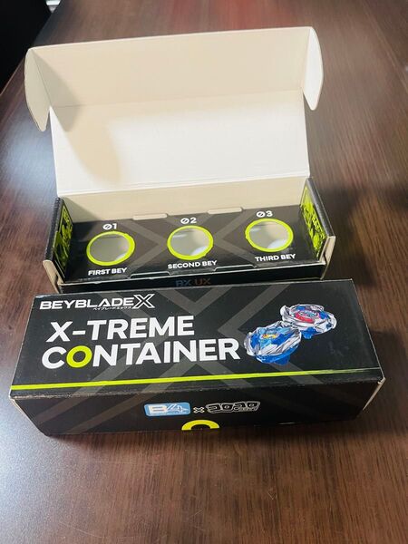 ベイブレードX ケース 2個セット コロコロ X-TREME CONTAINER