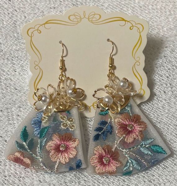ハンドメイド インド刺繍リボン ピアス イヤリング