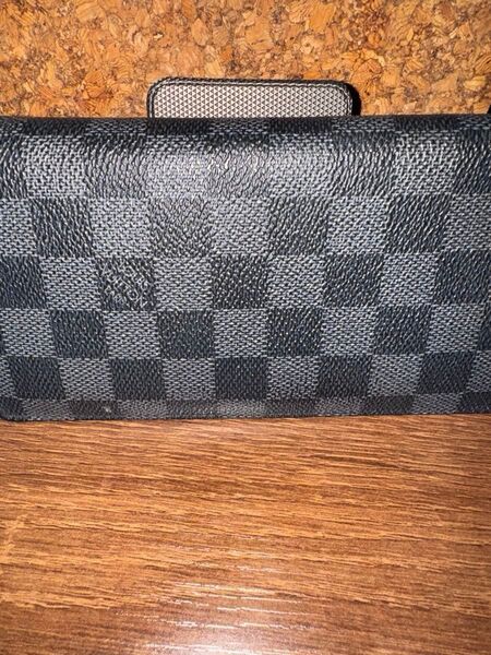 最終値下げ!LOUIS VUITTON ルイヴィトン ダミエ・グラフィット 長財布