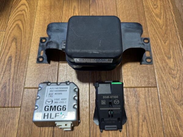 送料無料 2016年式 アテンザ GJ 中期 ミリ波レーダー/フォワードセンシングカメラ/フロントカメラ