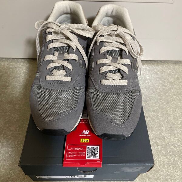 New Balance グレー スニーカー25