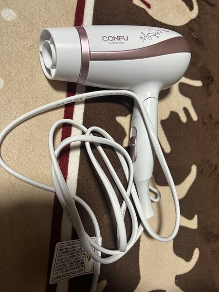 CONFU ドライヤー 1200W ヘアドライヤー マイナスイオン 温度&風量調節 冷/熱風モード 折り畳み式 軽量 速乾 恒温