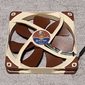 Noctua NF-A14 PWM ケースファン