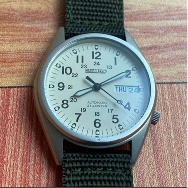 セイコー5 ミリタリー 7S26-3060 文字盤ベージュ/ベルトカーキ SEIKO 腕時計 自動巻き