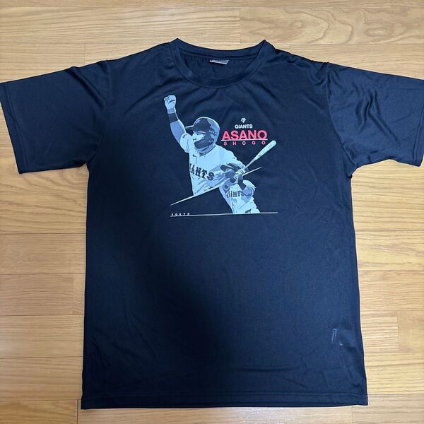 読売ジャイアンツ 巨人 浅野翔吾 Tシャツ、ピンズ