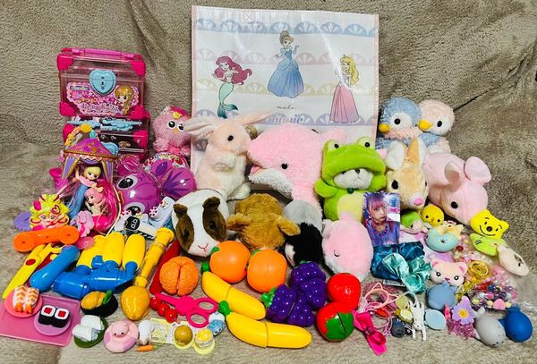 美品 女の子向きおもちゃ 色々セット まとめ売り ぬいぐるみ カットフルーツ