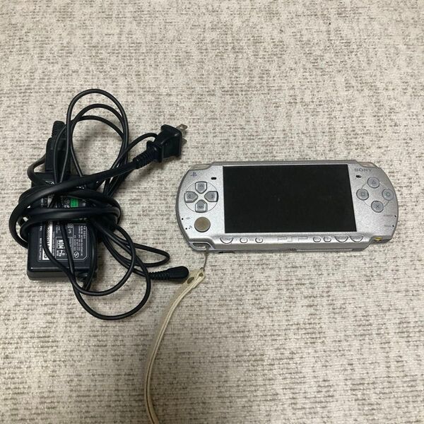 SONY PSP-2000 シルバー 本体 ACアダプター ストラップ