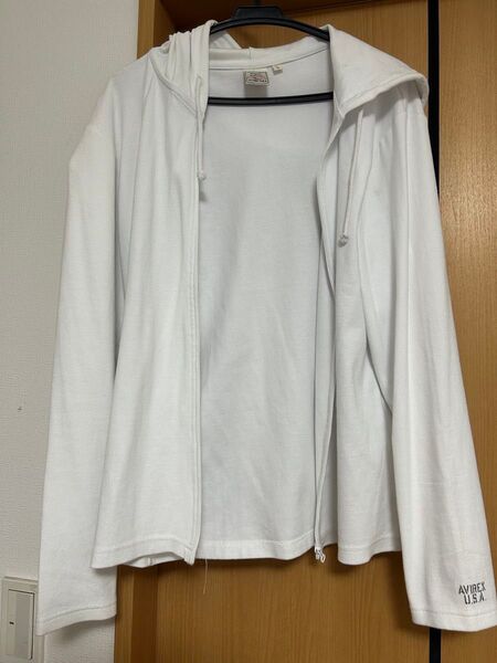 【買い得、美品】Avirex パーカー/サイズL